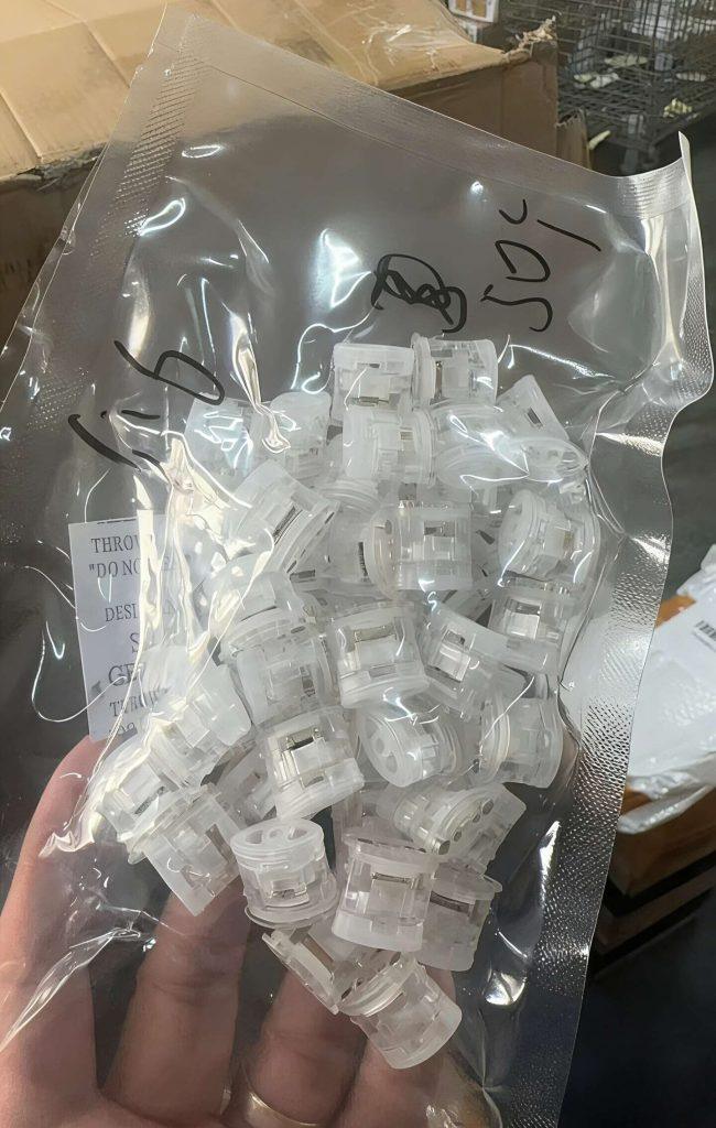 SP2S 1.3ml 空倉側邊註油細節與白底陶瓷芯結構鑑定
